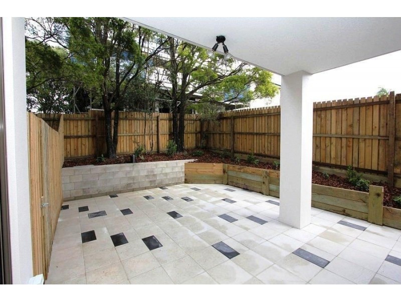 1-4/15 Bruce Street, Chermside QLD 4032