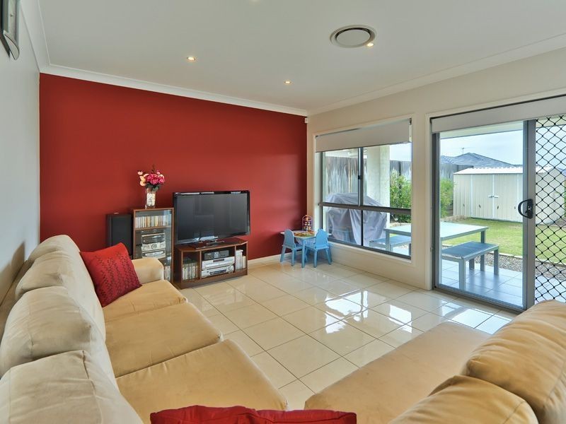 14 Hillcrest Ct, Murrumba Downs QLD 4503