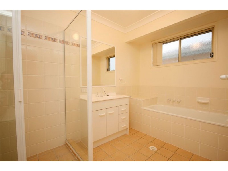 38 Murraya Dr, Morayfield QLD 4506