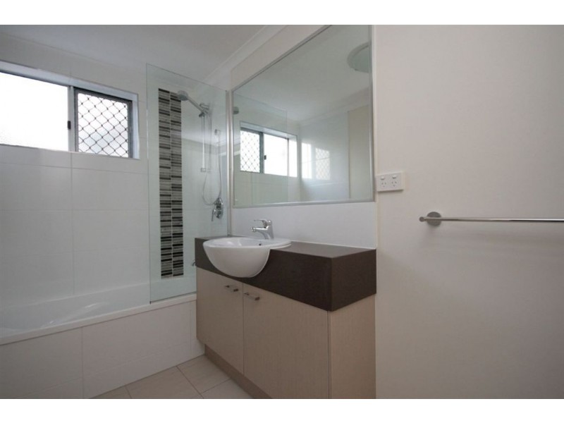1/71 Charlie St, Zillmere QLD 4034