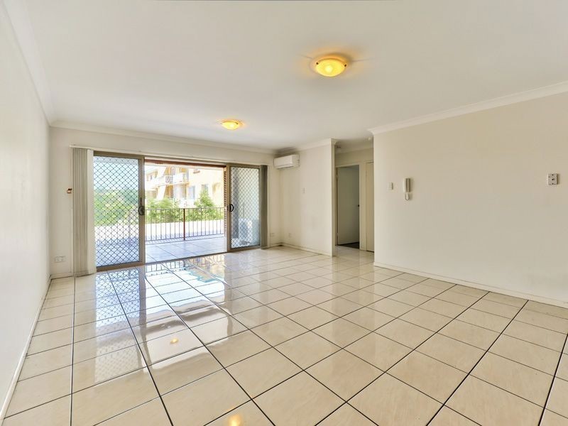 4/62 Sparkes St, Chermside QLD 4032