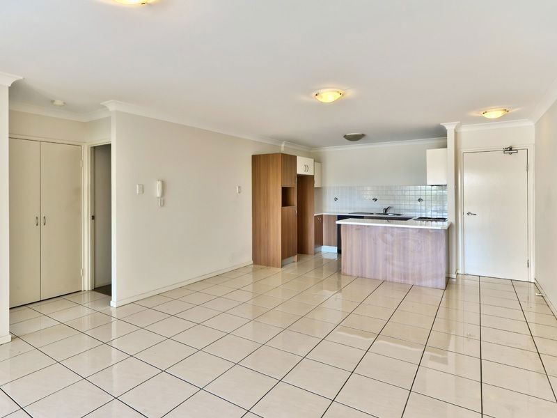 4/62 Sparkes St, Chermside QLD 4032