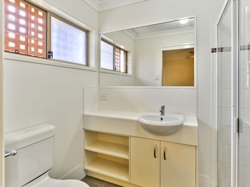 4/62 Sparkes St, Chermside QLD 4032