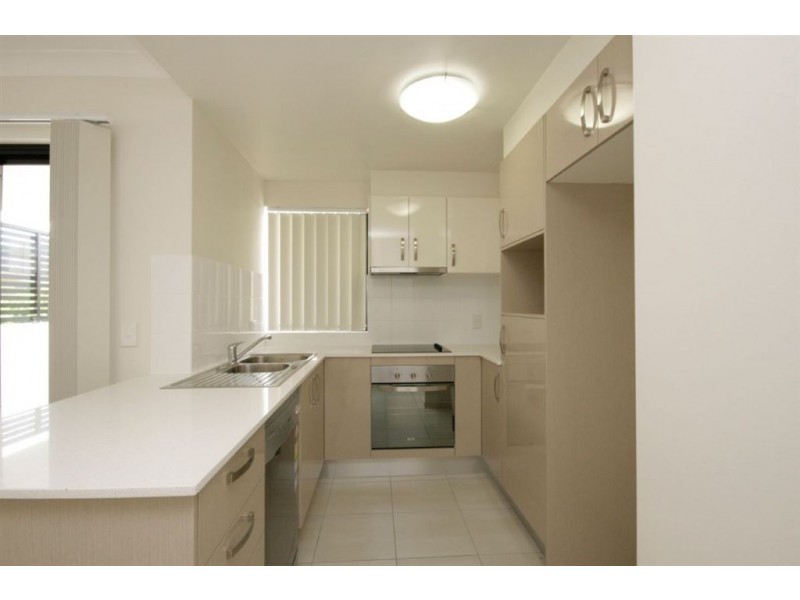 3 and 7/21 Grasspan St, Zillmere QLD 4034