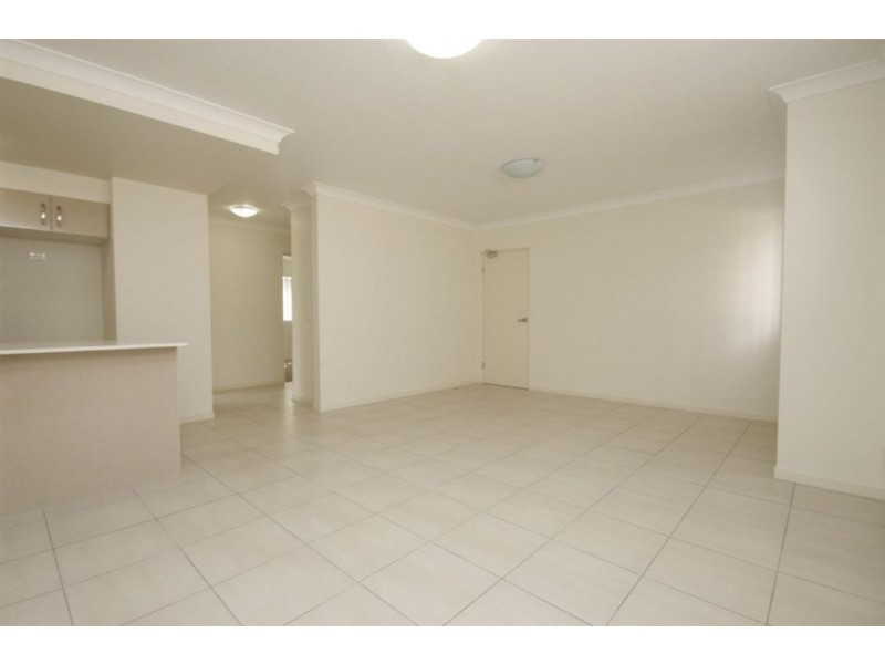3 and 7/21 Grasspan St, Zillmere QLD 4034