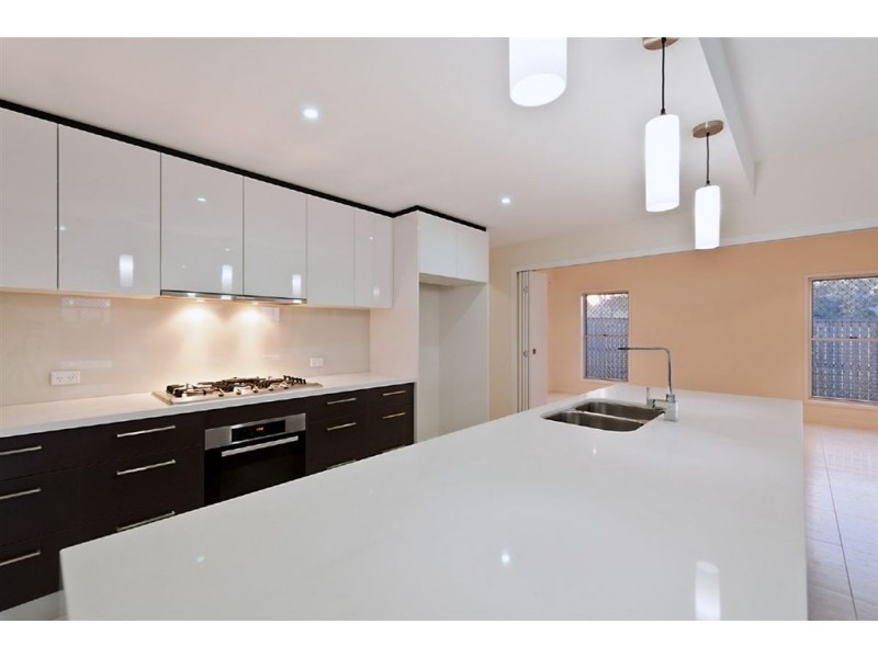 3 Belvista Place, Bridgeman Downs QLD 4035