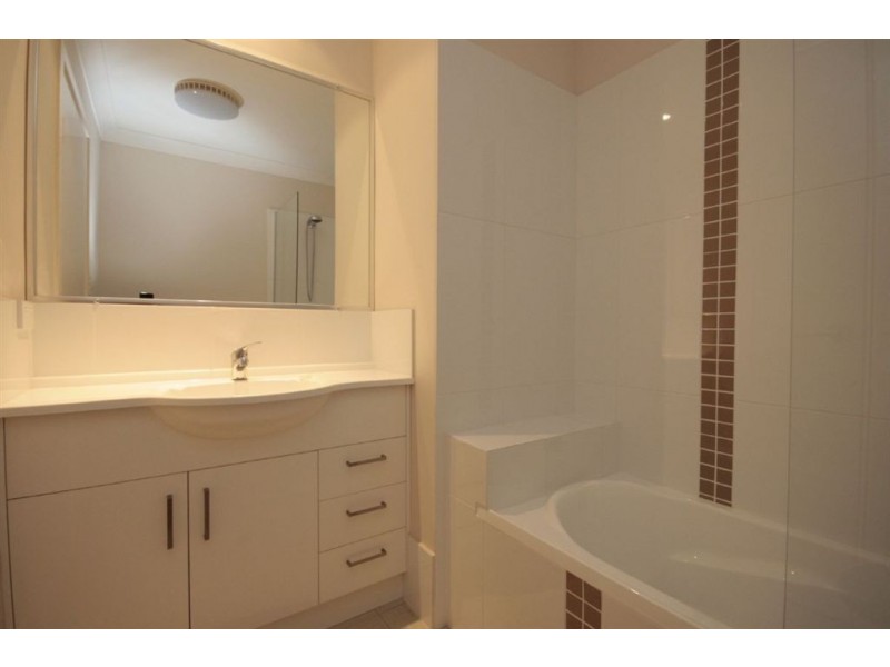 4/5 Western Avenue, Chermside QLD 4032