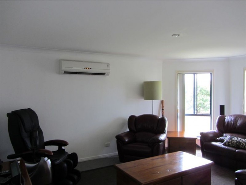 113 Herses Rd, Eagleby QLD 4207