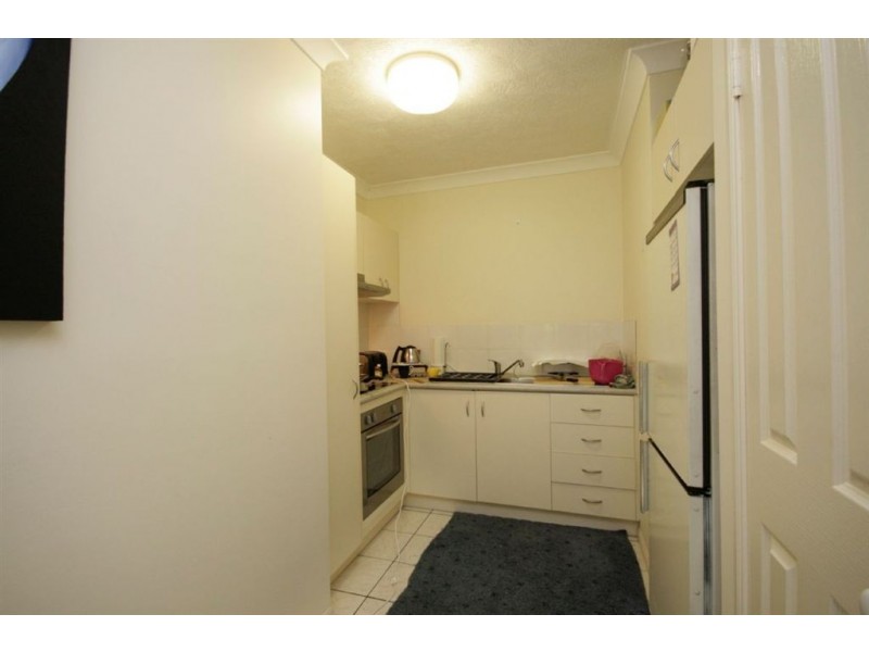 2/18 Pilba Street, Chermside QLD 4032