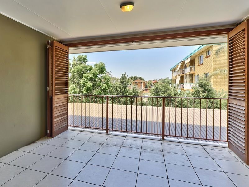 4/62 Sparkes St, Chermside QLD 4032