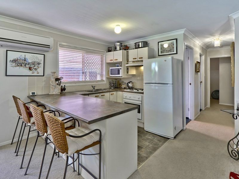 19 Manitoba Place, Wavell Heights QLD 4012