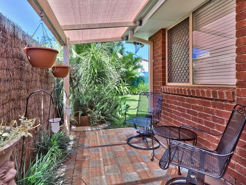 19 Manitoba Place, Wavell Heights QLD 4012