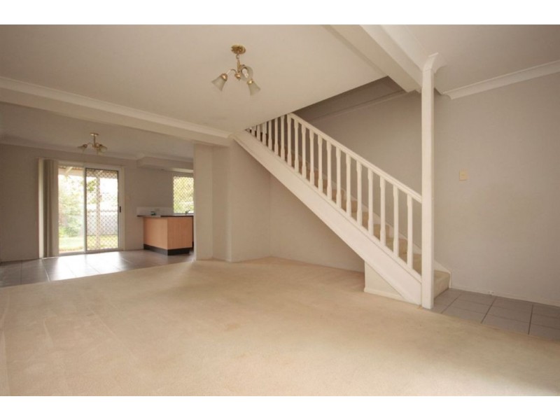 1/15 Austin St, Wavell Heights QLD 4012