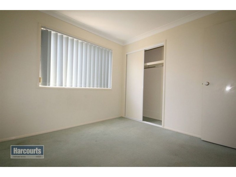 16 Grevillea Pl, Bridgeman Downs QLD 4035