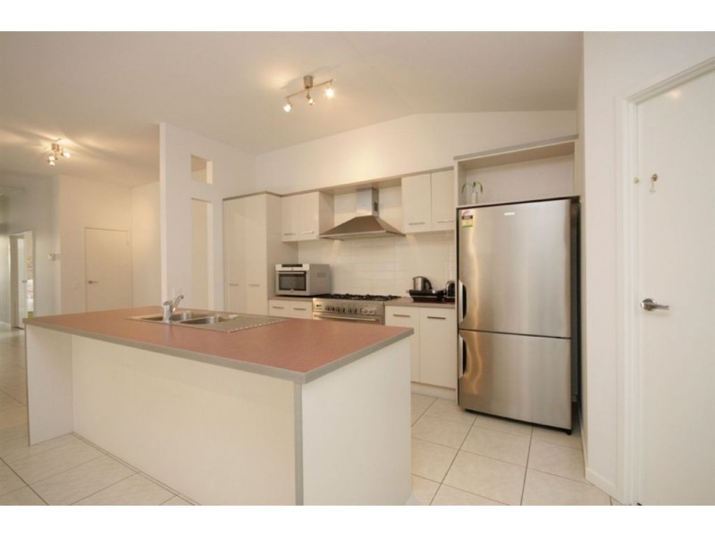 2 Hedge Court, Aspley QLD 4034