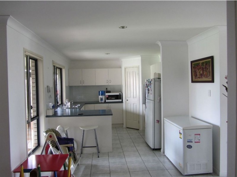 113 Herses Rd, Eagleby QLD 4207