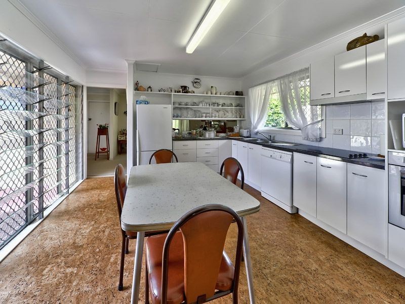 31 Bramcote Street, Chermside West QLD 4032