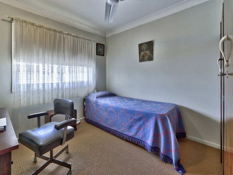 31 Bramcote Street, Chermside West QLD 4032