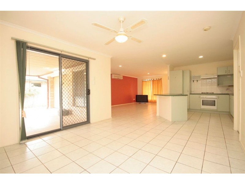 16 Oxford Place, Fitzgibbon QLD 4018