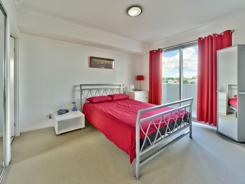 34/27 Playfield Street, Chermside QLD 4032