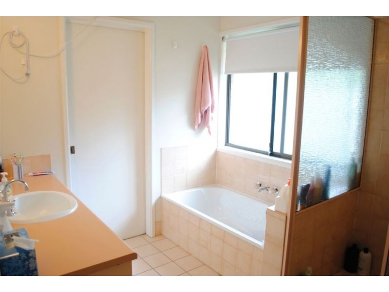 88 Jagora Drive, Albany Creek QLD 4035