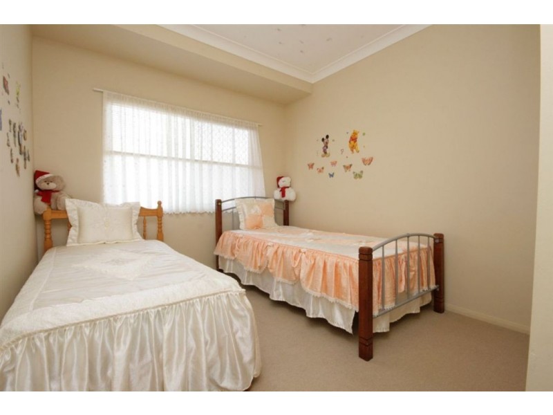 33 Caribou Crescent, Fitzgibbon QLD 4018