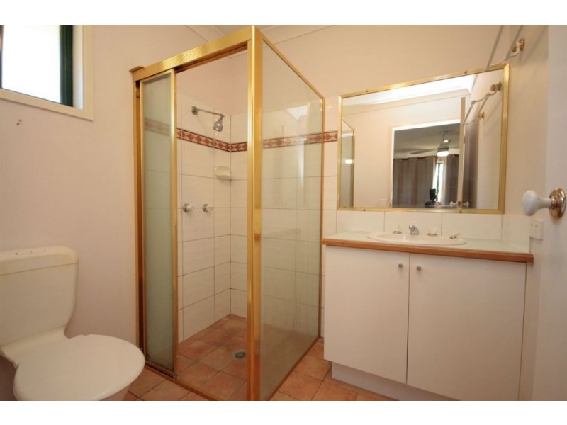 16 Silkoak Cct, Fitzgibbon QLD 4018