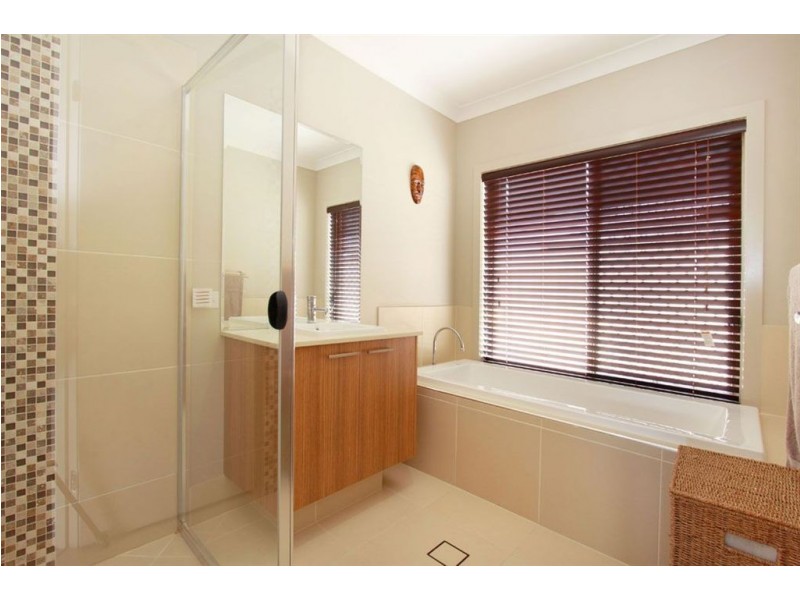 16 Corella Crescent, Warner QLD 4500