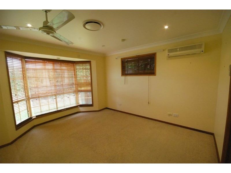 15 Glenside Place, Bridgeman Downs QLD 4035