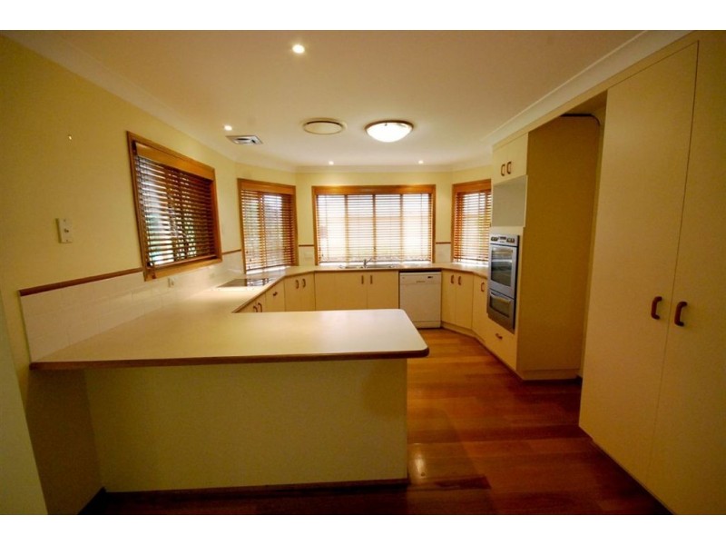15 Glenside Place, Bridgeman Downs QLD 4035