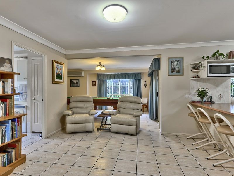 7 Corso Street, Eatons Hill QLD 4037