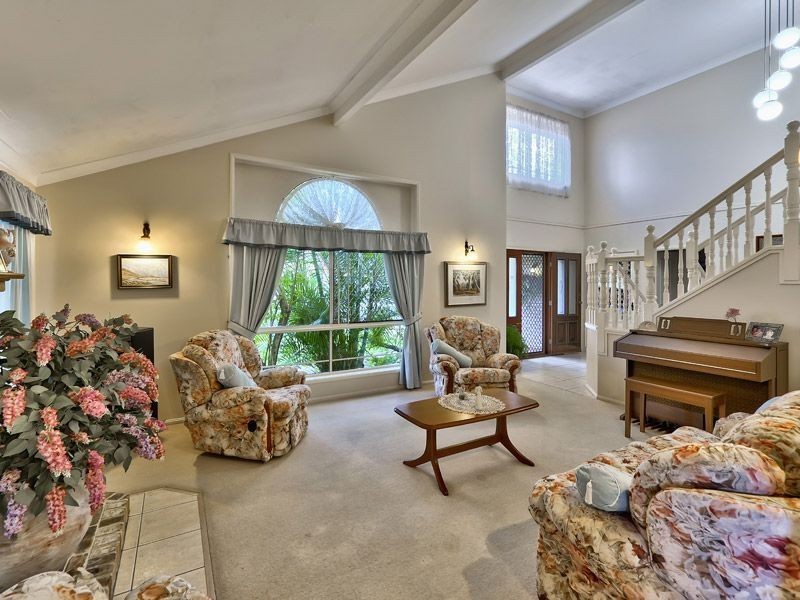 7 Corso Street, Eatons Hill QLD 4037