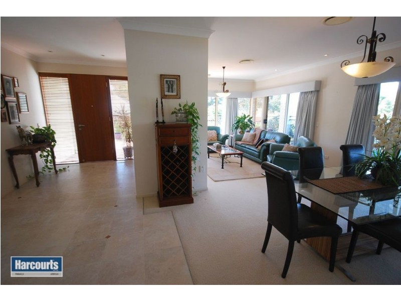 32 Ironbark Place, Bridgeman Downs QLD 4035