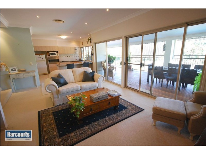 32 Ironbark Place, Bridgeman Downs QLD 4035