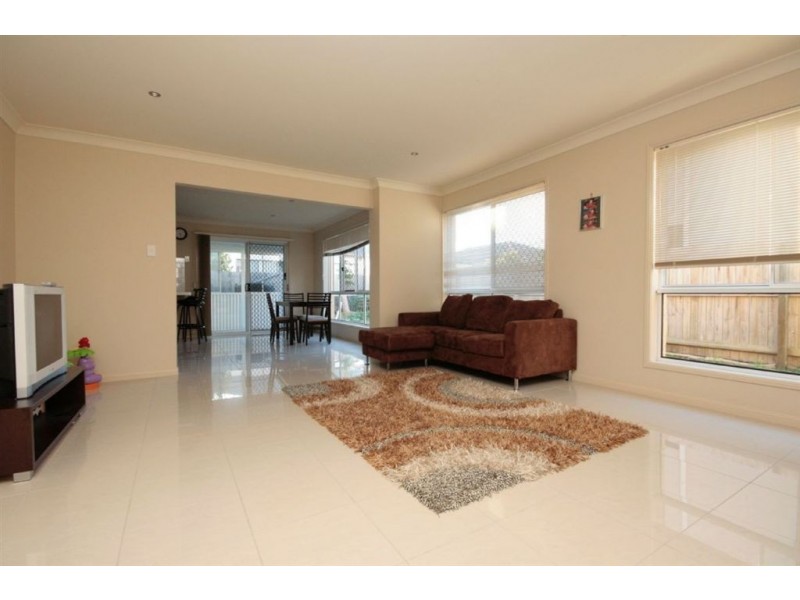 23 Caribou Cr, Fitzgibbon QLD 4018