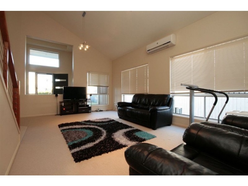 23 Caribou Cr, Fitzgibbon QLD 4018