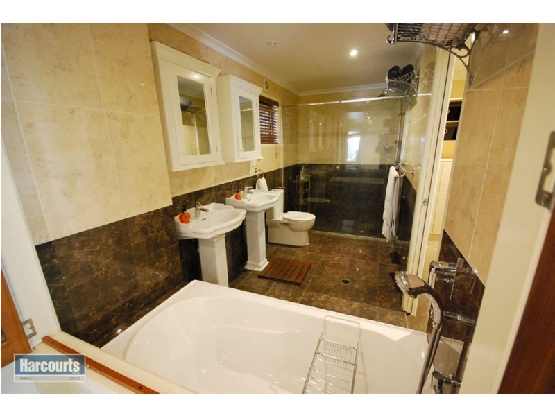 725 South Pine Road, Everton Park QLD 4053