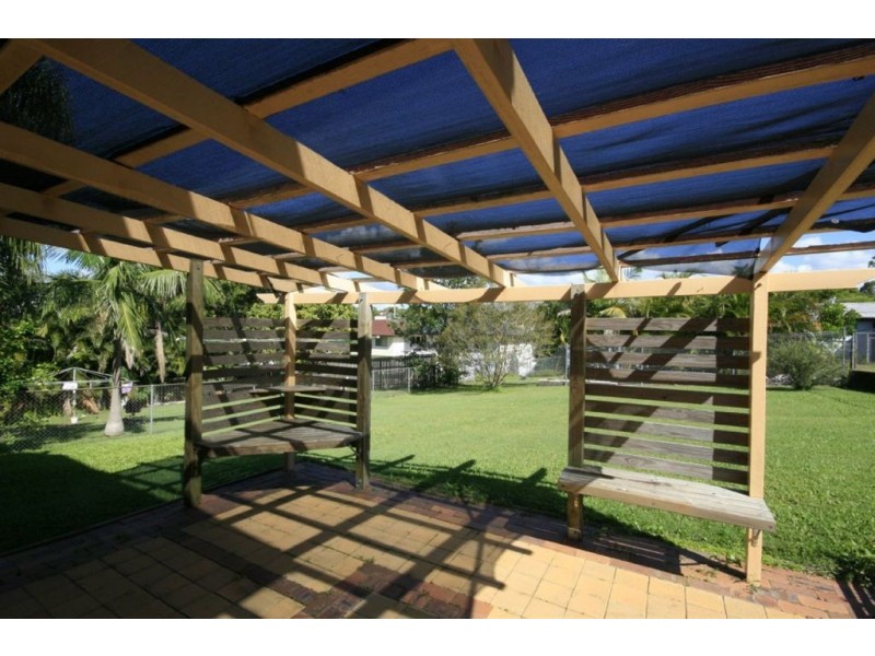 8 Eastbourne St, Chermside West QLD 4032
