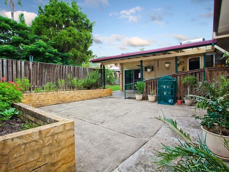 15 McCubbins Street, Everton Park QLD 4053