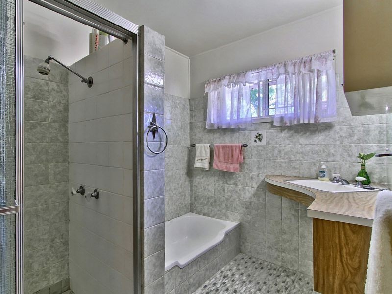 23 Gable Street, Stafford Heights QLD 4053