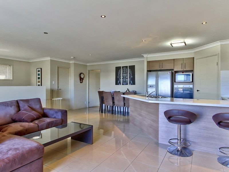 67 Caribou Cr, Fitzgibbon QLD 4018