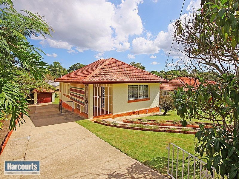 134 Hamilton Road, Wavell Heights QLD 4012
