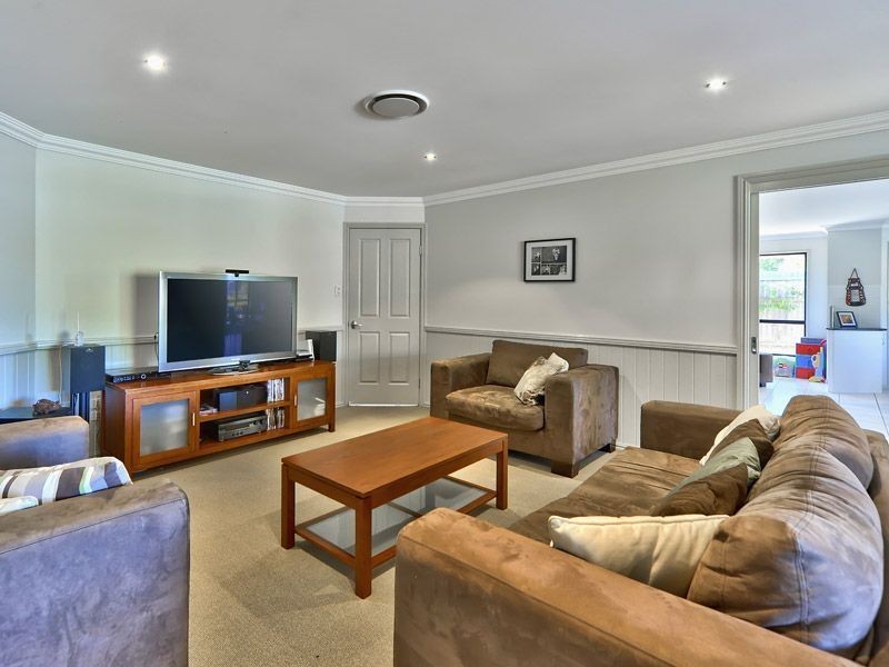 11 Grandis Court, Cashmere QLD 4500