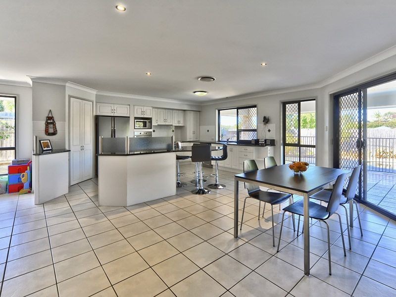 11 Grandis Court, Cashmere QLD 4500