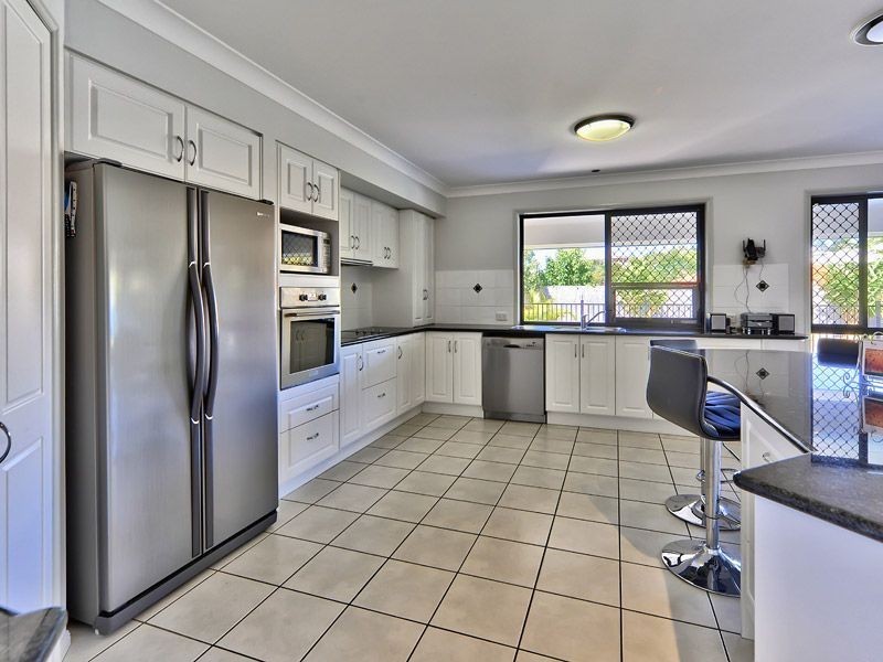 11 Grandis Court, Cashmere QLD 4500