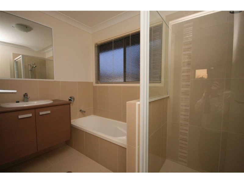 3/103 Gillies St, Zillmere QLD 4034