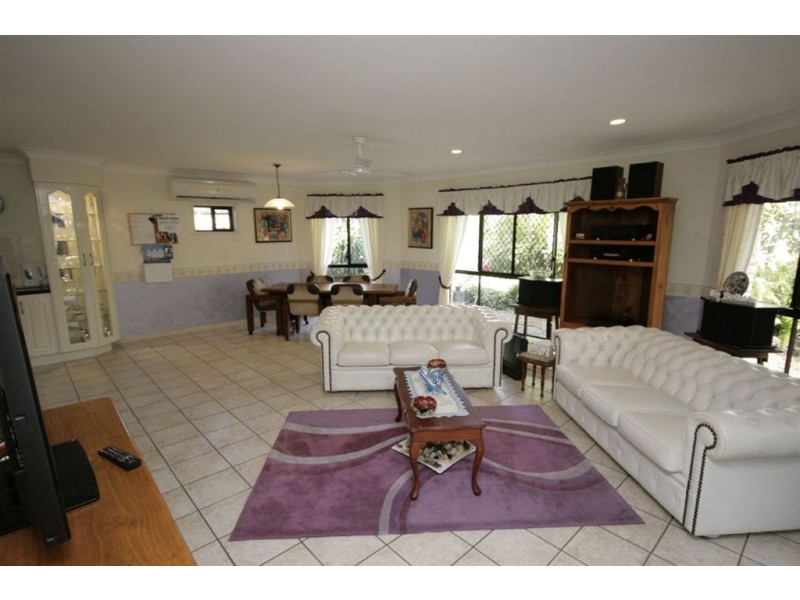 5 Dee Ct, Bray Park QLD 4500