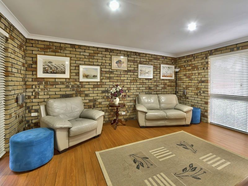 11 Sharon Ct, Albany Creek QLD 4035