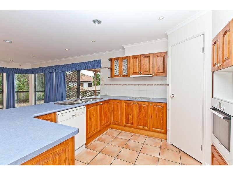 16 Red Gum Close, Bridgeman Downs QLD 4035