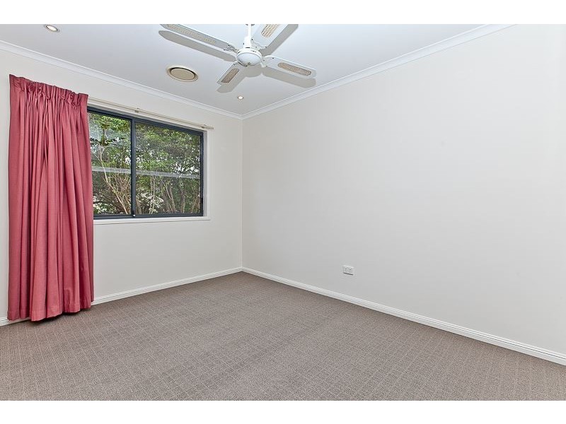 16 Red Gum Close, Bridgeman Downs QLD 4035